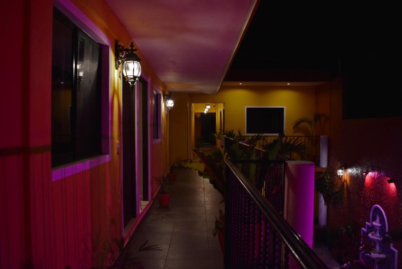 Hotel Peregrina Valladolid  Exterior foto